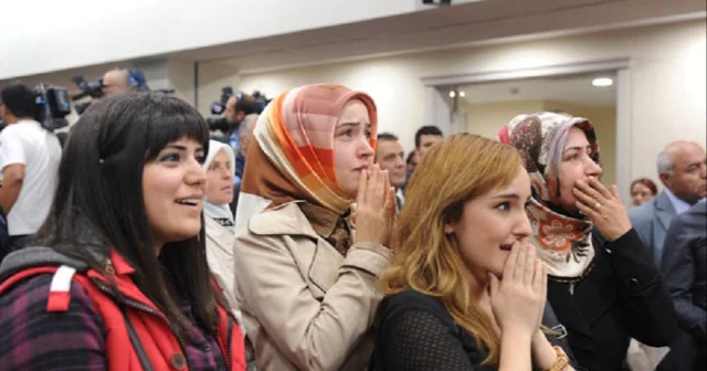 MEB den son dakika duyurusu: 15 bin sözleşmeli öğretmen başvuru sonuçları açıklandı! İşte sözleşmeli öğretmen ataması sözlü sınava girmeye hak kazananlar e devlet sorgu ekranı Son Dakika Haberleri