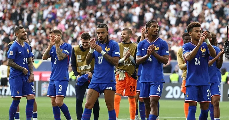 UEFA Uluslar Ligi nde Fransa üçüncü oldu! Almanya yı iki golle devirdi...