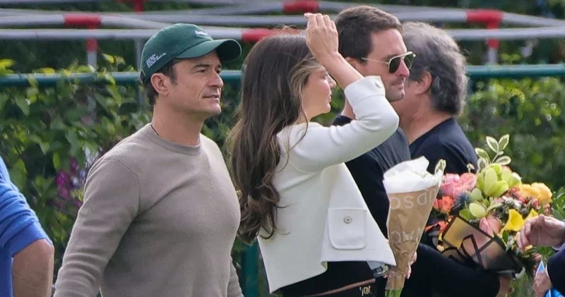 Eski eşler Miranda Kerr ile Orlando Bloom mezuniyette buluştu: Evan Spiegel de yanlarındaydı magazin haberleri