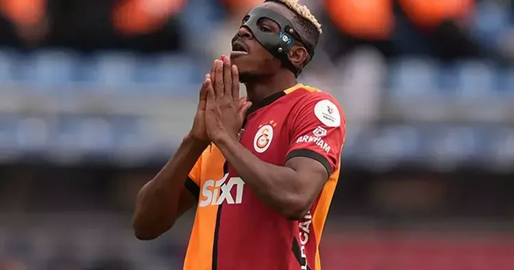 Osimhen gitti, kararını bugün açıklayacak!