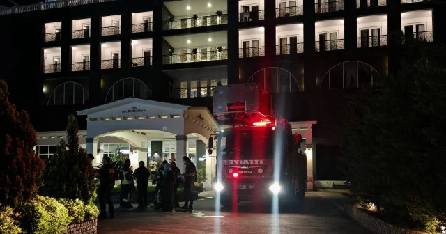 Yedi katlı otelin elektrik panosunda yangın çıktı Gündem Haberleri