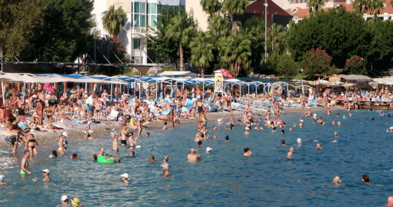 Tatilcilerin akın ettiği ilçe bayramı dolu dolu geçirdi
