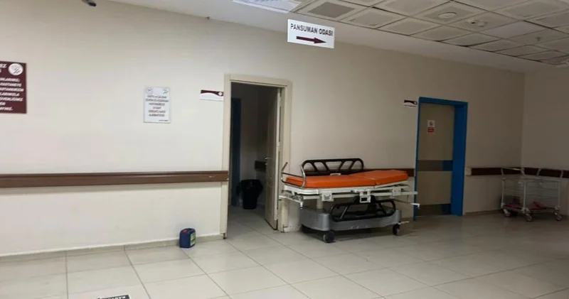 Hasta yakınları acil servis doktoruna saldırdı