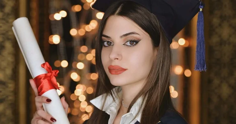 Derin Talu nun mezuniyet sürprizi! Esra Dermancıoğlu nun kızı ile aynı sınıfta okuduğunu açıkladı