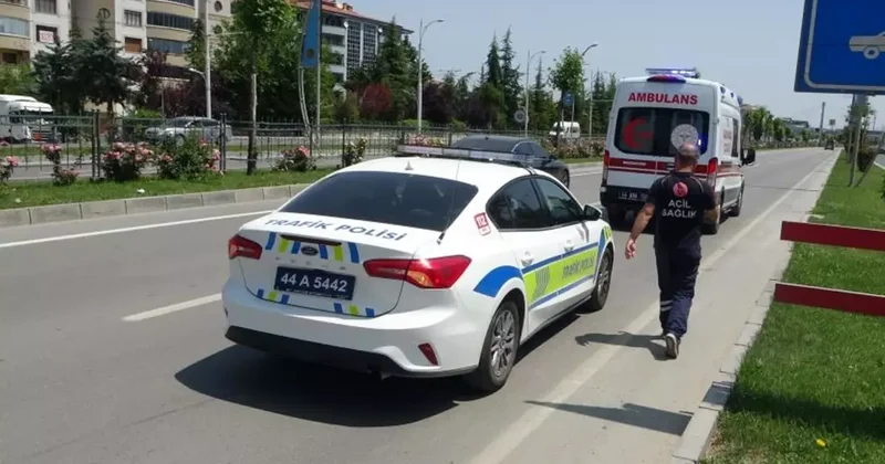 Kadın Araçtan Atladı, Yaralandı