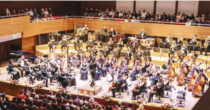 Üniversiteliler klasik müzik dinlesin diye... Askıda biletle konser keyfi