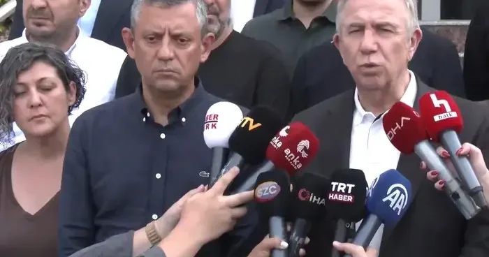 Özgür Özel den Ferdi Zeyrek açıklaması! Dikkat çeken Fahrettin Koca detayı