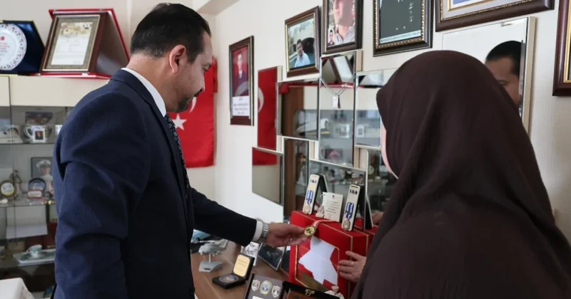 AKP li Kürşad Zorlu dan şehit ailesine ziyaret Sözcü Gazetesi