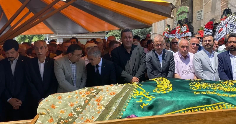 CHP li Gürer in annesi son yolculuğuna uğurlandı Sözcü Gazetesi