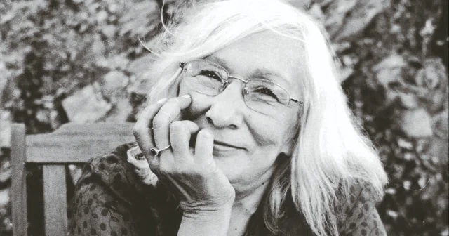 Annem Alev Alatlı Bayramda herkesi mutlu edecek sofralar hazırlardı Yeni Şafak Pazar Eki Haberleri