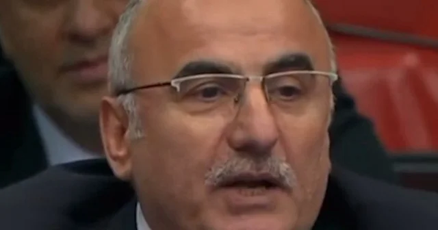 AK Parti Rize Milletvekili Harun Mertoğlu rüşvet operasyonunu meclis gündemine taşıdı: 10 bin avronun baklava kutusunda ne işi var? VİDEO İZLE
