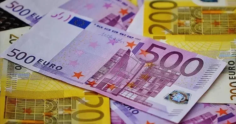 Onay çıktı! Bir ülke daha Euro ya geçiyor