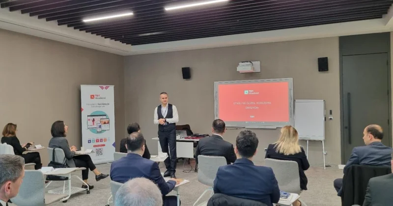 Halk Bankası yönetici adaylarına eğitim