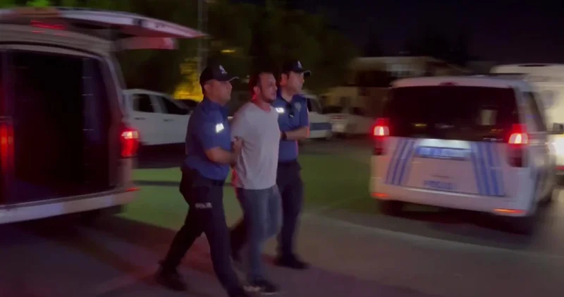 Hırsızlıktan 30 yıl ceza aldı, gezerken polise yakalandı
