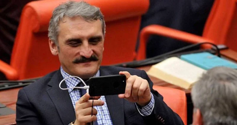 ADD den cumhuriyeti hedef alan AKP li isim hakkında suç duyurusu