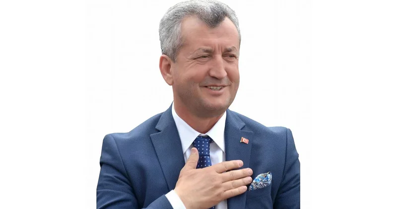 Denizde kalp krizi geçiren eski belediye başkanı, hayatını kaybetti