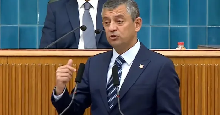 Özgür Özel 81 ildeki CHP il başkanlıklarına talimat verdi! CHP’den AK Partili Ahmet Hamdi Çamlı hakkında suç duyurusu…