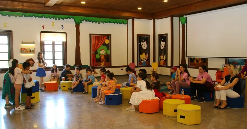 Nasreddin Hoca Şenliği’nde fıkra ve masal saatleri ilgi görüyor