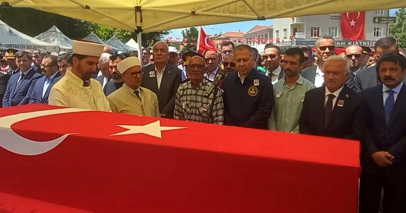 Şehit Özkan Özkanlı, son yolculuğuna uğurlandı
