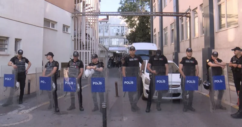 Son dakika: Yolsuzluk soruşturmasında 13 şüpheli adliyede