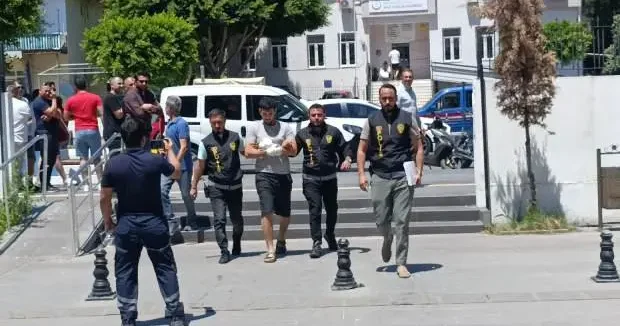 Antalya haberleri Kardeşini 14 bıçak darbesiyle katletmişti: Ağabeyin ifadesi ortaya çıktı 08 Temmuz 2025