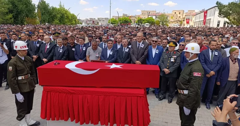 Binler uğurladı! Şehide son veda