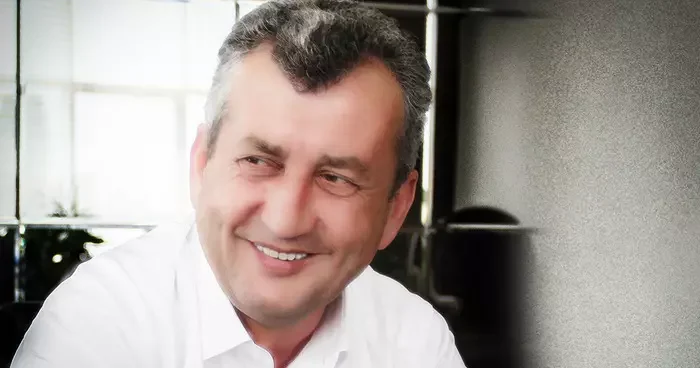 Eski belediye başkanından üzücü haber! Denizde kalp krizi geçirip hayatını kaybetti