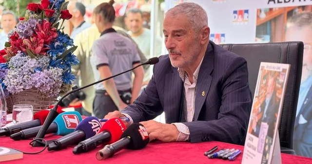 Gazeteci yazar Sadık Albayrak, okurlarıyla buluştu Trabzon Haberleri