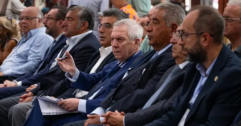 Aziz Yıldırım için açık kapı bıraktı
