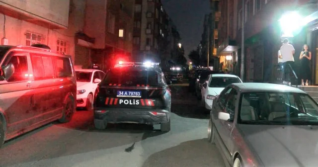 İstanbul Sultangazi de silahlı saldırı: Sokak ortasında infaz girişimi İstanbul Haberleri