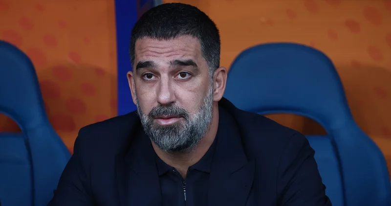 Arda Turan ın Shakhtar Donetsk i UEFA Avrupa Ligi nde Panathinaikos ile berabere kaldı