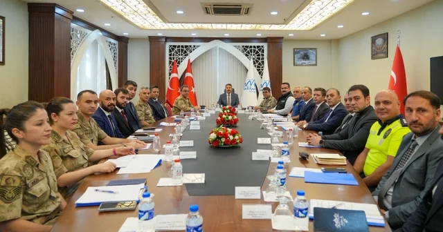 Hakkari de çeşitli suçlardan aranan 348 kişi yakalandı Hakkari Haberleri