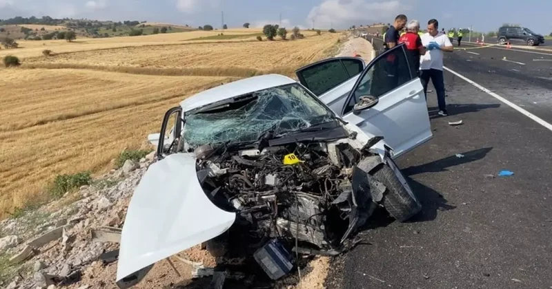 Tokat ta feci kaza: Anne, baba ve bebekleri öldü, kızları ağır yaralandı