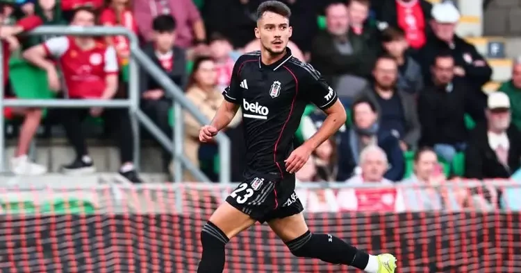 Beşiktaş ta Ernest Muçi sakatlandı!