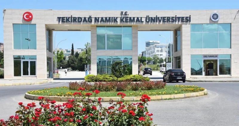 Timur Soykan: Rektör Mümin Şahin, hiçbir sınav kazanmamış oğlunu hukuk mezunu yaptı