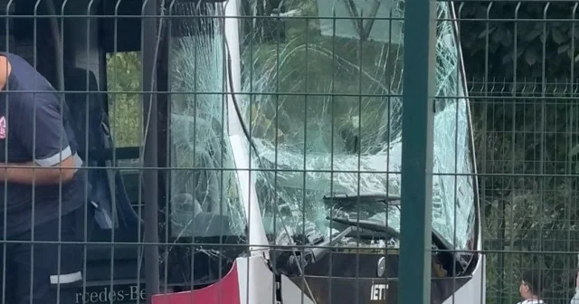 Esenyurt ta metrobüs kazası: Olay yerine çok sayıda ekip sevk edildi Gündem Haberleri