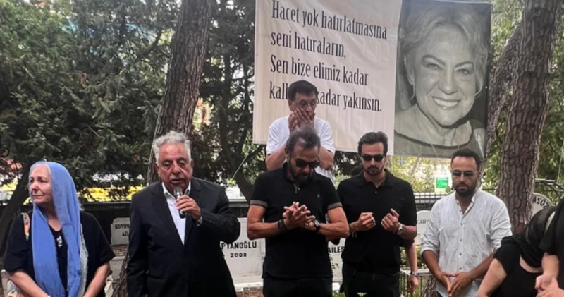 Çolpan İlhan mezarı başında anıldı Magazin haberleri