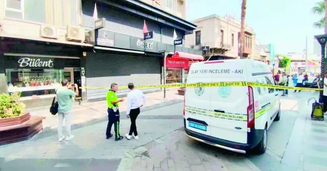 Maskeli 4 kişi kuyumcu soydu Yerel Gündem Haberleri