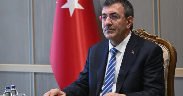 Ekonominin yeni yol haritası belli oldu: Yılmaz 2026 2028 OVP programını açıkladı Türkiye Ekonomisi Haberleri