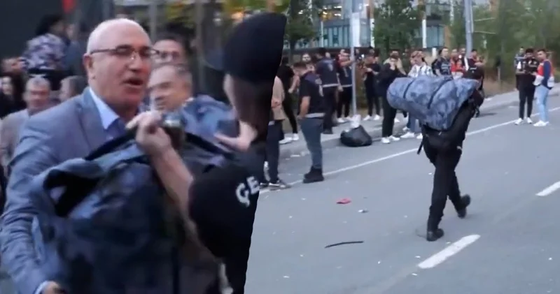 Ağır yük taşıtılan kadın polise Mahmut Tanal dan yardım eli! Erkek polislere tepki gösterdi