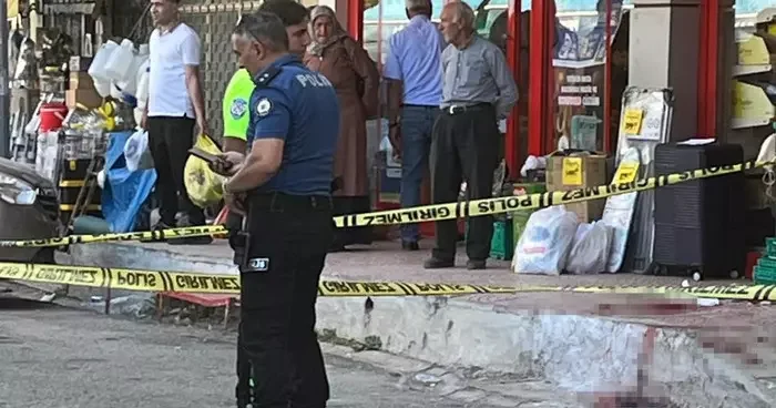 Kardeşi tarafından bıçaklanan genç ağır yaralandı
