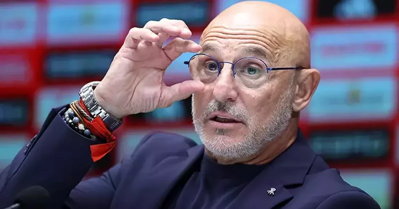 İspanya Milli Takımı Teknik Direktörü Luis de la Fuente den oyuncularına övgü: Dünyanın en iyileri Fanatik Spor Haberleri Video