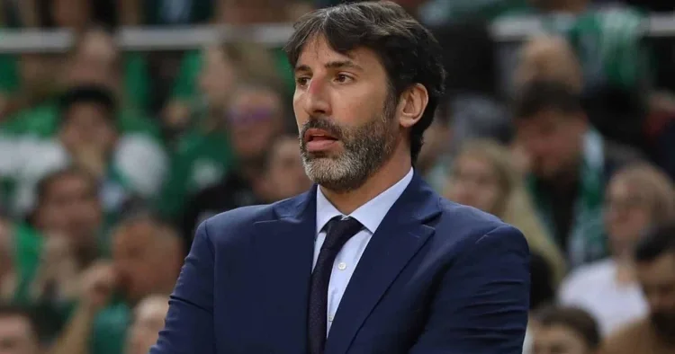 Almanya da başantrenör Alex Mumbru, EuroBasket in kalanını kaçıracak!
