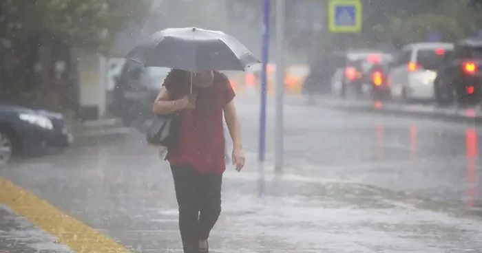 Türkiye de hava durumu alarmı: İstanbul dahil birçok il için sağanak yağış uyarısı!