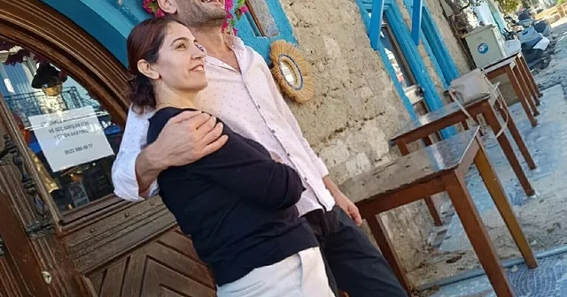 Patlayan lastiği değiştirirken kamyonet çarptı; evli çift öldü, çocukları yaralandı Manisa Haberleri
