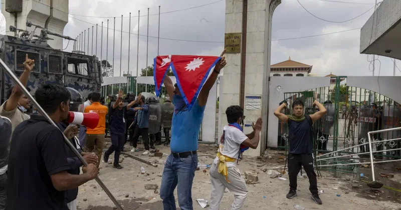 Sosyal medya yasaklanmıştı... Nepal’de kanlı protesto!