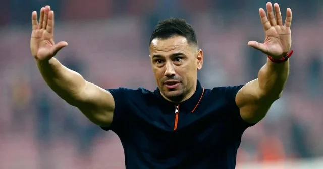 Başakşehir de Çağdaş Atan dönemi sona erdi Futbol Haberleri