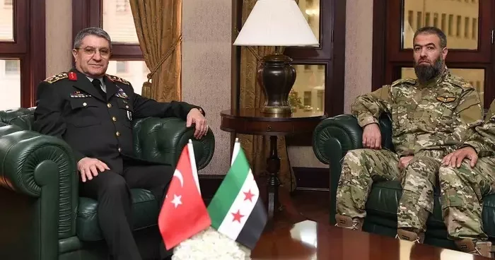 Genelkurmay Başkanı Orgeneral Bayraktaroğlu, Suriye Hava Kuvvetleri Komutanı Hawary’i kabul etti
