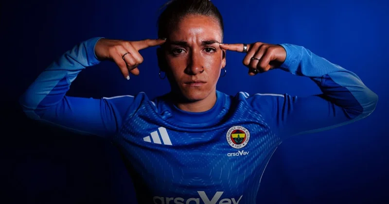 Abigail Paola Chaves, Fenerbahçe de Sözcü Gazetesi