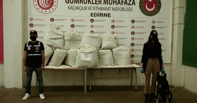 Kapıkule de bir tankere gizlenmiş 114 kilogram esrar ele geçirildi Edirne Haberleri